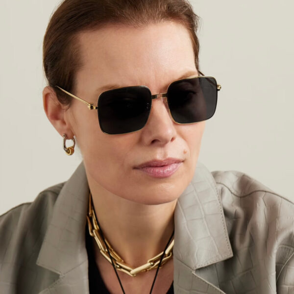 Fendi Baguette FE40123U Square Sunglasses in Gold - Image 2