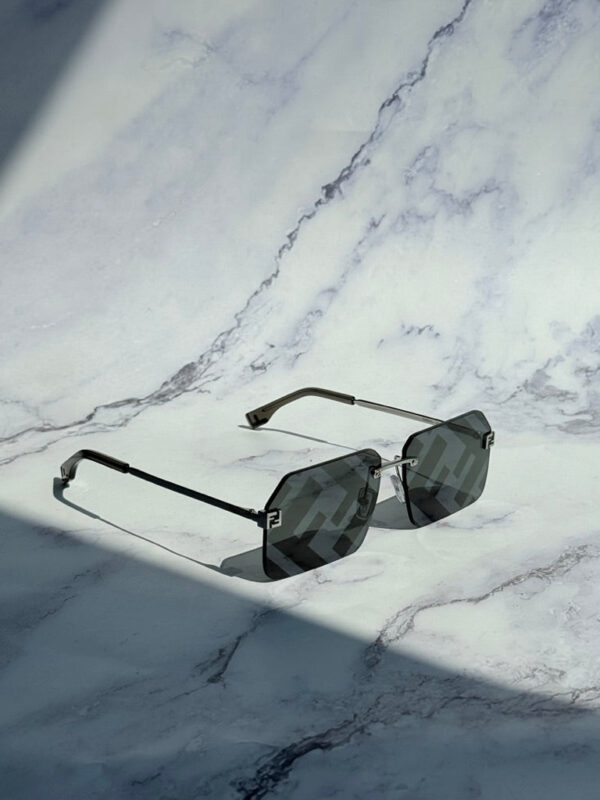 Fendi FE40043U Grey Monogram Mirror FF Rimless Sunglasses - Image 4