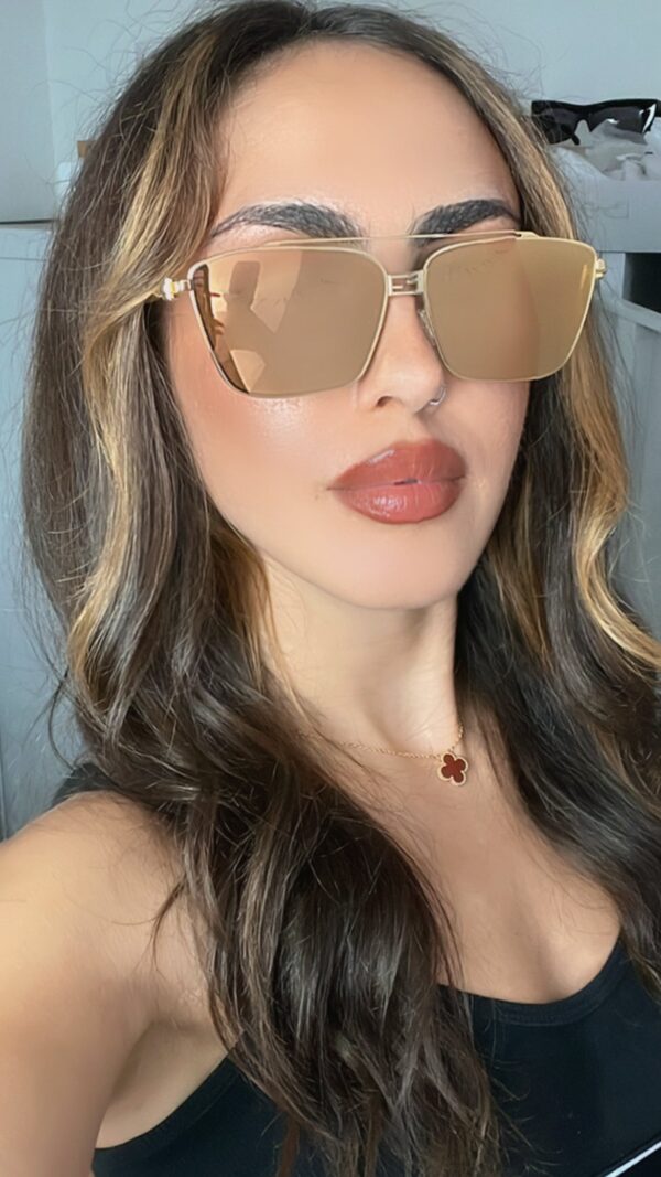 Fendi Baguette FE40110U Aviator Sunglasses in Gold - Image 5